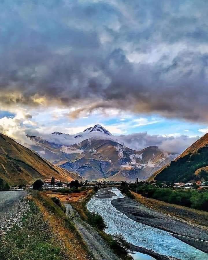 Veriko'S Guest Hause Kazbegi Eksteriør bilde